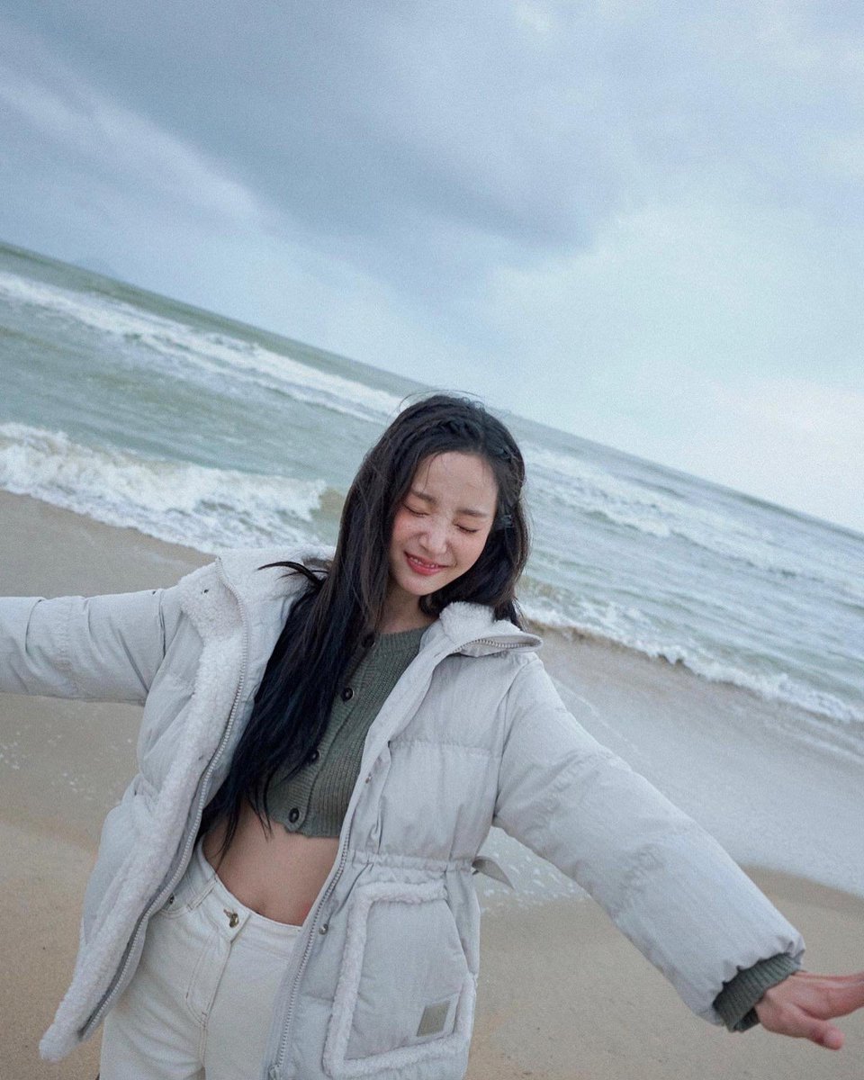 yeonwooarchive's tweet photo. 🤍
#연우 #YEONWOO https://t.co/IQiK62hWGT