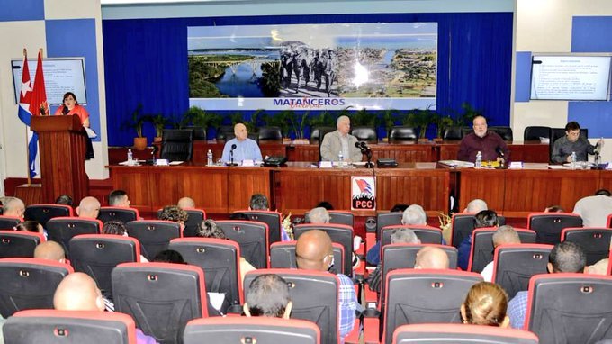 En #Matanzas ratificamos que tenemos la necesidad de actuar diferente, de dar un salto en 2023 y continuar avanzando en la construcción del #Socialismo en #Cuba. Contamos con los #MatancerosEnVictoria. #VengaLaEsperanza  #JuntarYVencer