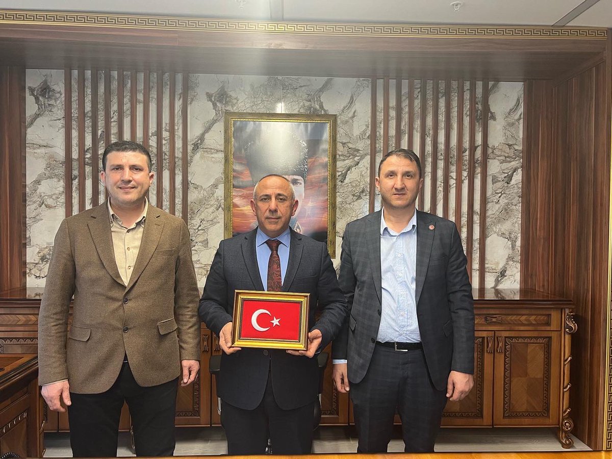 Arnavutköy Kaymakamı Sayın Mahmut HERSANLIOĞLU,nu ve
Başakşehir Kaymakamı Sayın Uğur TURAN,nı Ziyaretimiz Bizlere Camiamıza Şehit Gazi Ve Gazi Yakınlarına Verdikleri Değer Ve Özveriden Dolayı Kendilerine Çok Teşekkür Ediyoruz.