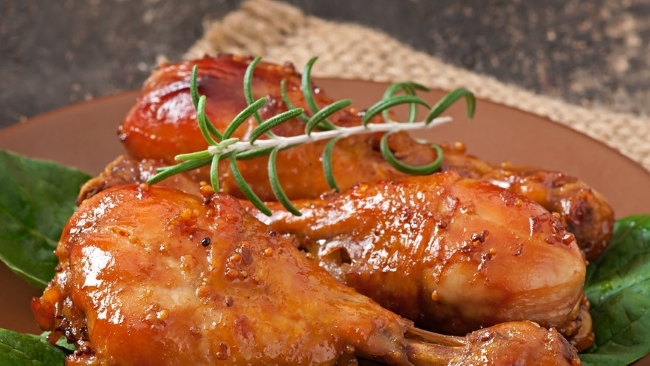 #ALMUERZO #POLLO #RECETAS 🍗 | Muslos de pollo con miel y ajo

Foto: Freepik

Estos muslos de pollo son fáciles de preparar con productos básicos de la despensa. Prepará tus recetas con Pollos del Uruguay.

Ingredientes

4 muslos de pollo deshuesados … ift.tt/tBglMNQ