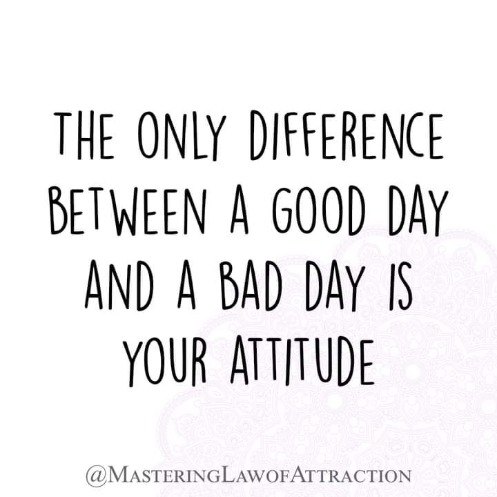 Cheli_Smith's tweet image. #fridayflow ♥️🤍