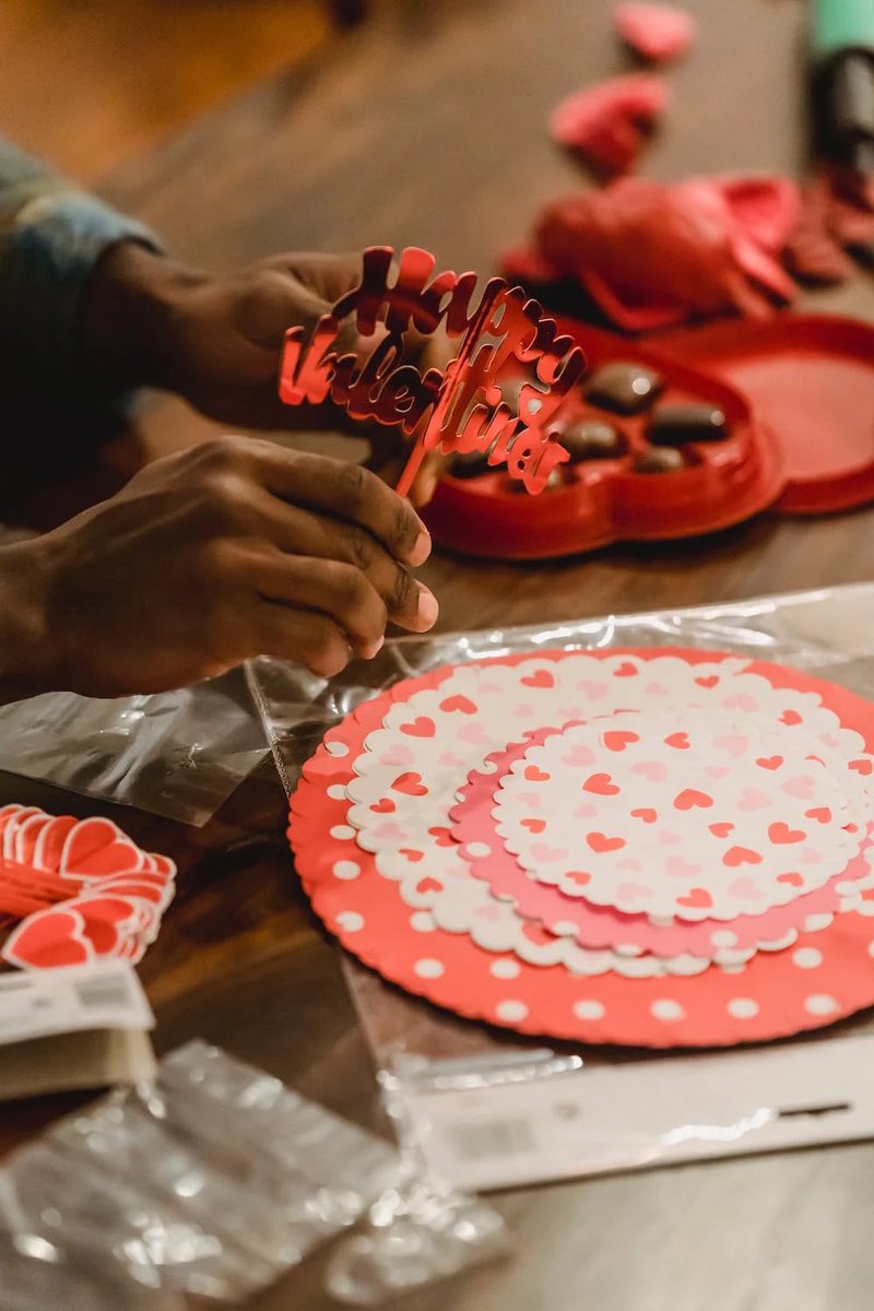 Don’t let Big Sugar’s greed get in the way of your Valentine’s Day treats. Find a few ways to join the fight against the outdated US sugar program at sugarrefund.com ♥️