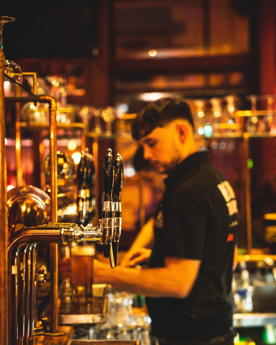 Great beer, great food, great music! At The Porterhouse Temple Bar, we can guarantee a great night 🍻