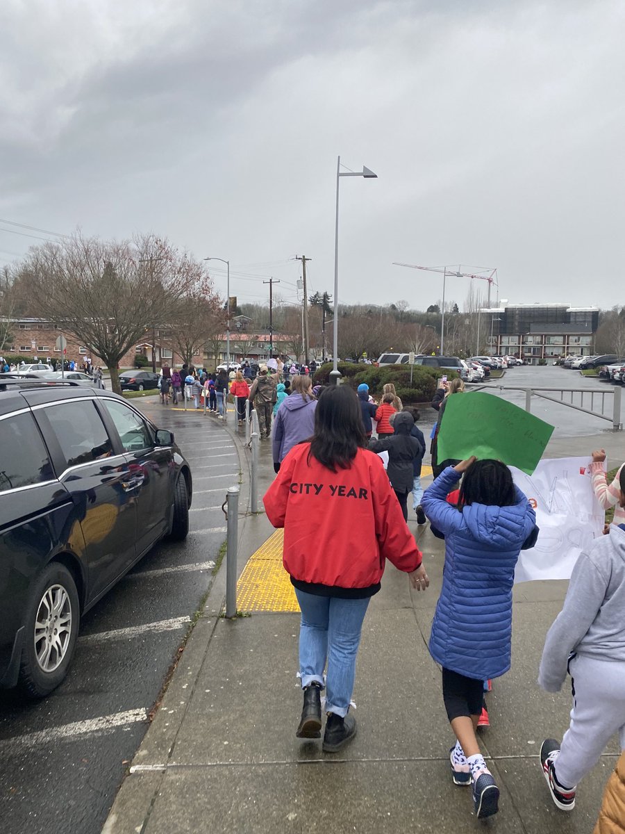 Kisa Hendrickson tweet media