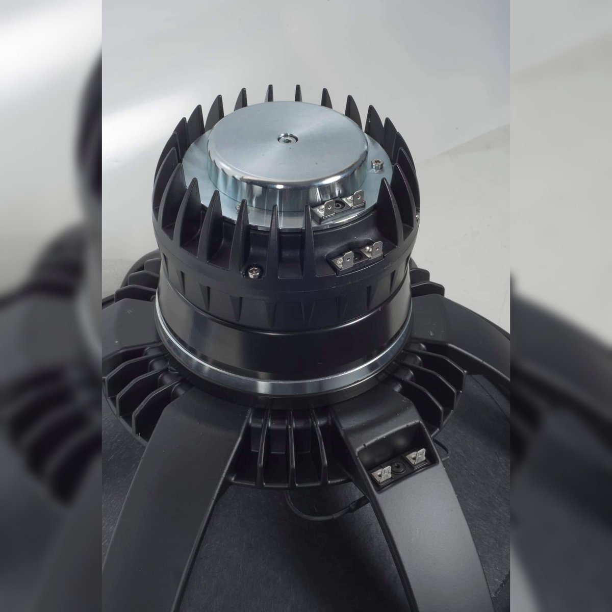 😮👀🤔🔊🎵 Introducing  the 18HTX100 by #BCspeakers! It is defined as a triaxial driver. 
Find out more here
bit.ly/3izkUs6

🛒Shop #caraudio - bit.ly/3z0KDgO

#12voltmag #prvaudio #12volt #caraudioaddicts #subwoofers