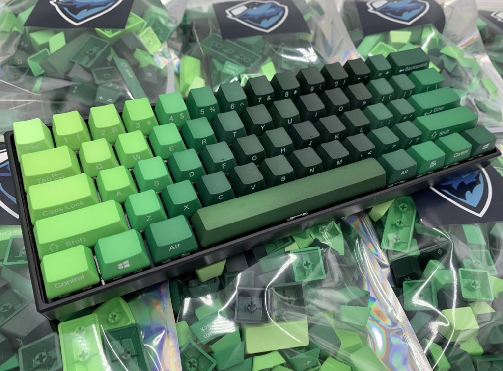 AlpheriorKeys's tweet photo. This keycap set stays winning😍 https://t.co/HtMJjk9mIL