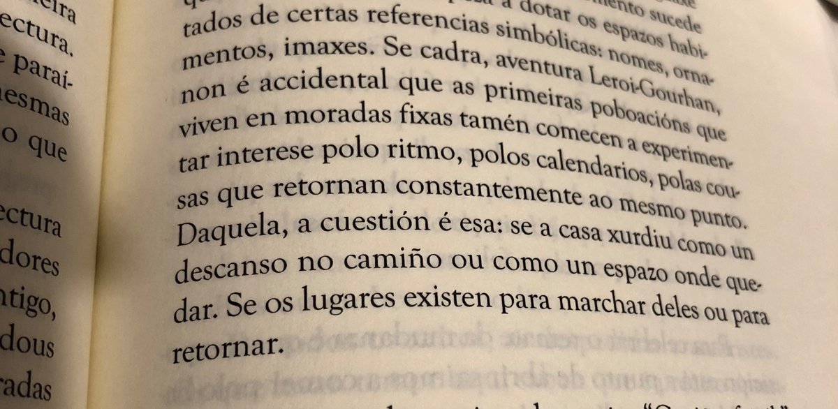 “Cal é a parte máis política da casa?” Reflexións sobre os espazos nas vivendas, a adaptación  dos mesmos  ata acomodarse aos inquilinos que os habitan. De Nova York a Terra Chá. “O trauma do exilio non é o esquecemento senón a memoria” #ninguénqueda #opracerdeler #bescolaresgal