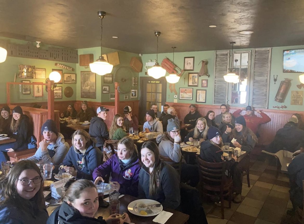 We would also like to extend a huge thank you to Shur-Gain/Trouw Nutrition for sponsoring lunch yesterday at Frank &amp; Gino’s in Amherst! <a href="/TrouwNutr_CA_FR/">Trouw Nutrition/Shur-Gain-FR</a> 
#aggiesgoeast
