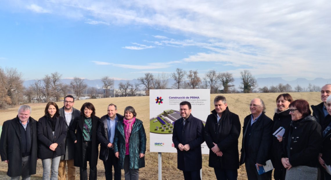 IREC (@irec_energia) on Twitter photo Avui el President <a href="/perearagones/">Pere Aragonès i Garcia</a> ha visitat els terrenys de <a href="/AjuntamentGurb/">Ajuntament de Gurb</a> cedits a l'IREC on es preveu construir <a href="/PRIMAplatform/">Integration of Renewable Energy & Storage</a> d’integració d’energies renovables i emmagatzematge per impulsar la recerca, innovació i formació de transició energètica 🔗 irec.cat/press-society/… Avui el President <a href="/perearagones/">Pere Aragonès i Garcia</a> ha visitat els terrenys de <a href="/AjuntamentGurb/">Ajuntament de Gurb</a> cedits a l'IREC on es preveu construir <a href="/PRIMAplatform/">Integration of Renewable Energy & Storage</a> d’integració d’energies renovables i emmagatzematge per impulsar la recerca, innovació i formació de transició energètica 🔗 irec.cat/press-society/…