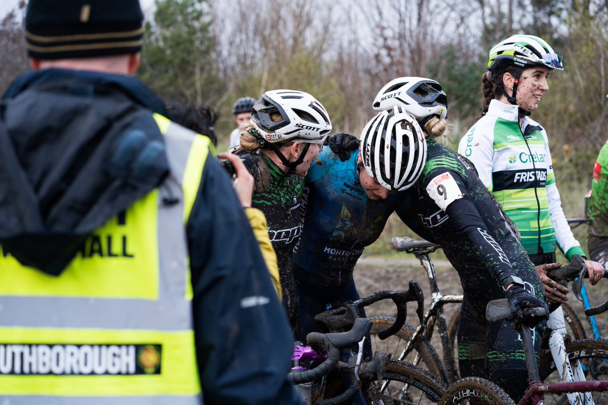 Amy Perryman tweet media