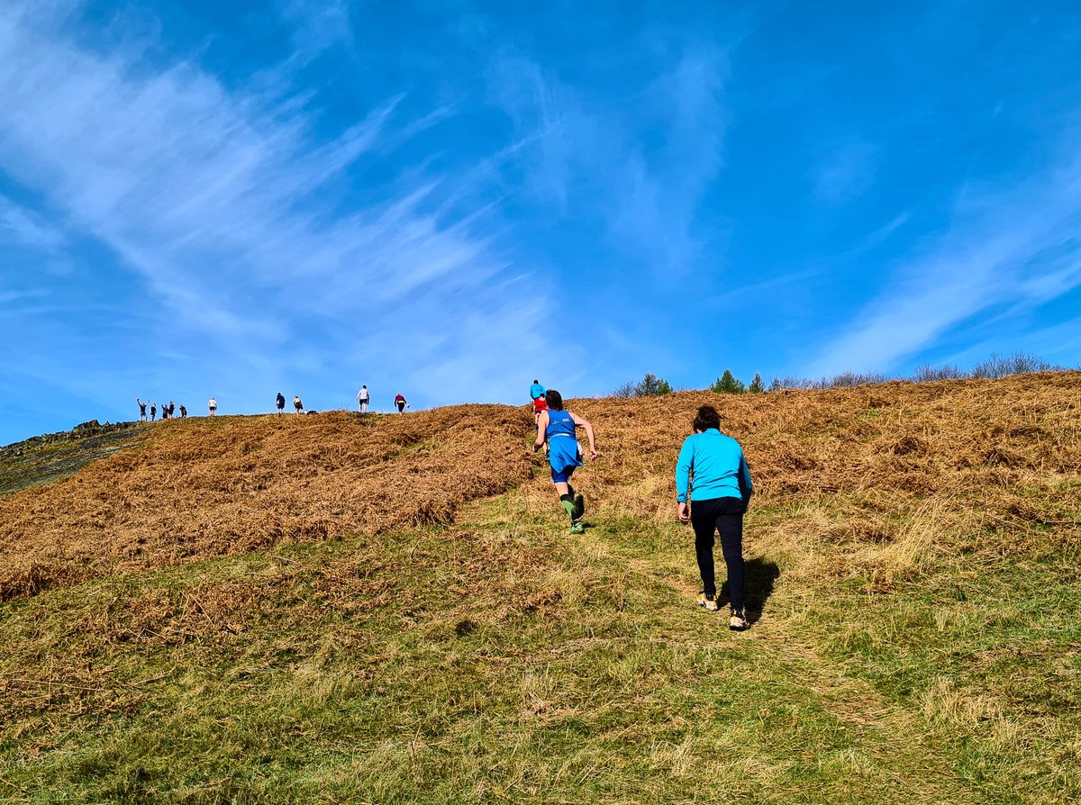 Vicki_Belt's tweet photo. @p_m_davies @runningpunks @UKRunChat @UltraWales @running Summer Sundays with Leicester's Egg and Cake runs π #Leicestershire #Bradgate https://t.co/cYwi3KAaoD