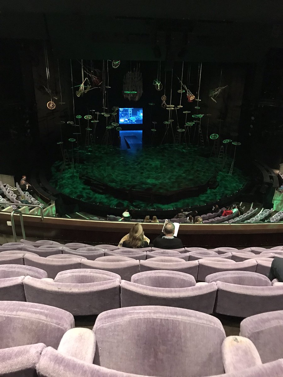 JanethullJanet's tweet photo. Waiting for Hex at The National any seat is great seat in here https://t.co/dORJc1vKZI