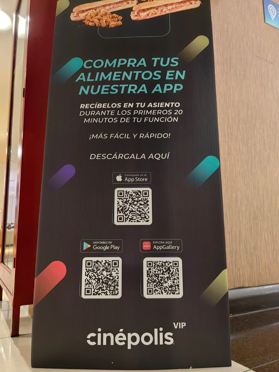 EseErick's tweet image. Se siente ver bien el trabajo cristalizado. La poderosísima @Cinepolis  promoviendo su app de @AppGallery en todas sus salas!!!!! #MakeItPossible #IAmHuaweier