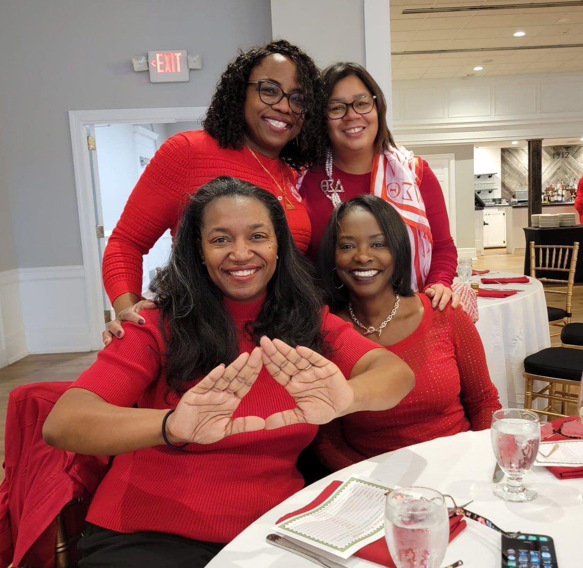 DrTinaMitchell's tweet photo. Happy Founders Day to my beautiful Sorors of Delta Sigma Theta Sorority, Incorporated! #J13 #AOML @dstinc1913 @easternregdst #VFAC https://t.co/jrnNyKQRvz