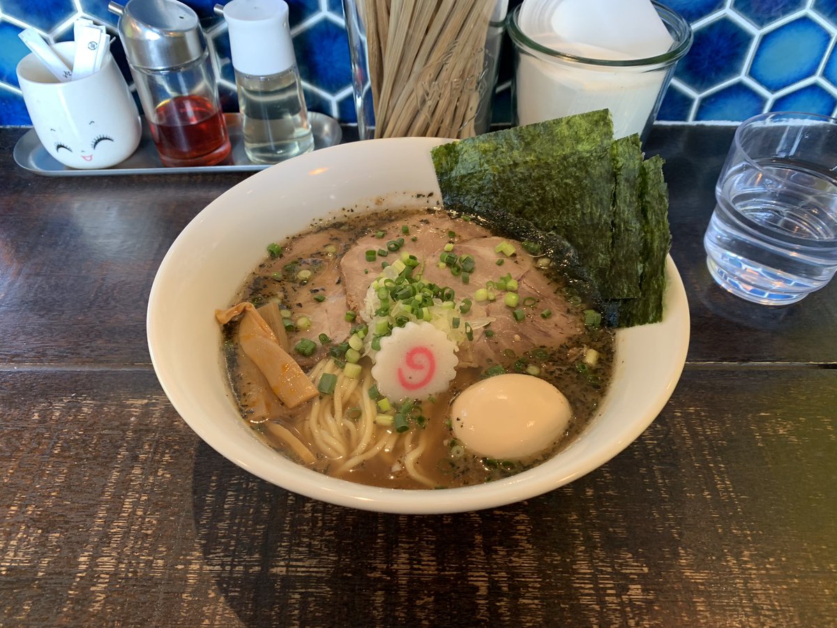 conana7787's tweet photo. 呟きまくりたい周期に突入してる。基本イイね押しまくるアカウントでふ。
昨日の鎌倉への小旅行のおかげでテンション上がってる故。五月蠅くてすみません（−＿−；）　#長谷寺　#豊島屋　#太陽堂　#スタバ https://t.co/M7DXVOx5Q3