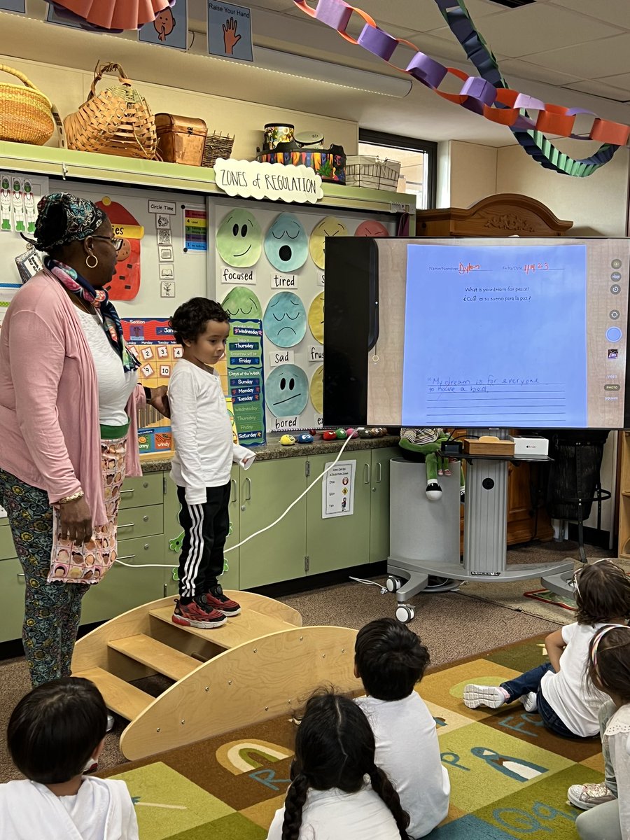 DelRioVikings's tweet photo. Our State PreK classes honored Dr. Martin Luther King Jr. day by sharing speeches about their dreams for peace ☮️ #DestinationOside @OsideUSD https://t.co/7W9oq1DVJP