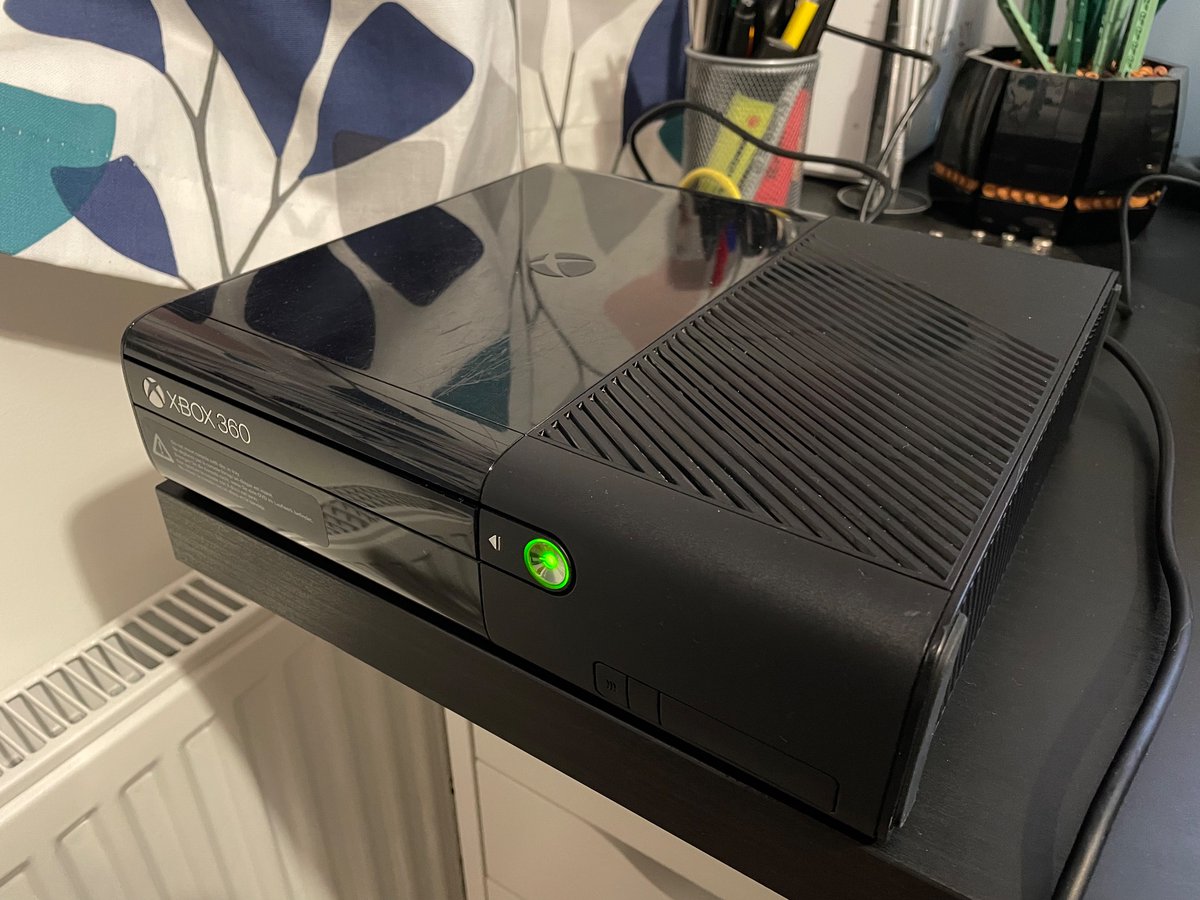 jbrowneuk's tweet photo. It's 2023 and I was nostalgic so I bought a preowned X360. https://t.co/8963jDcJC9