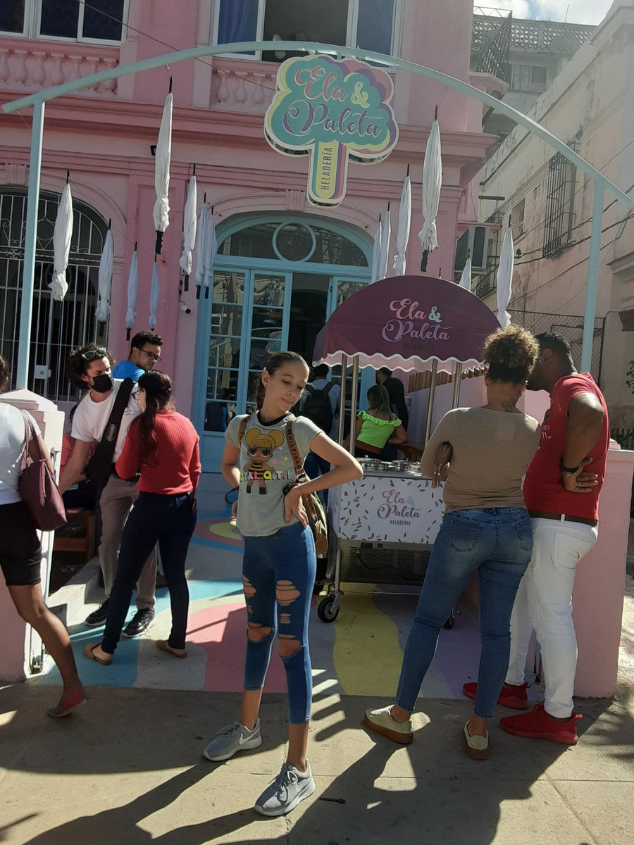 admin fue hoy a Ela y Paleta a empalagarse🤣🥰