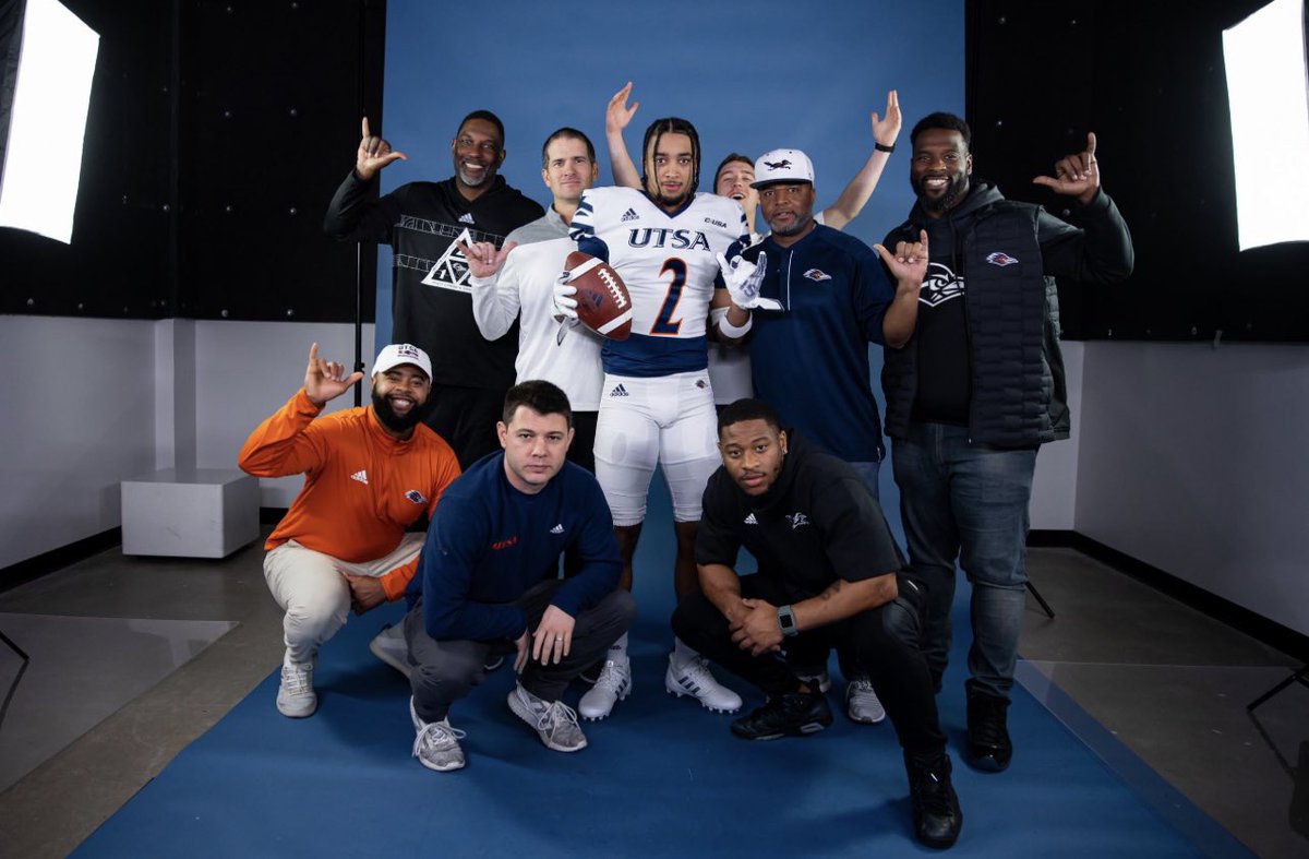 Time to workk🧡#COMMITTED