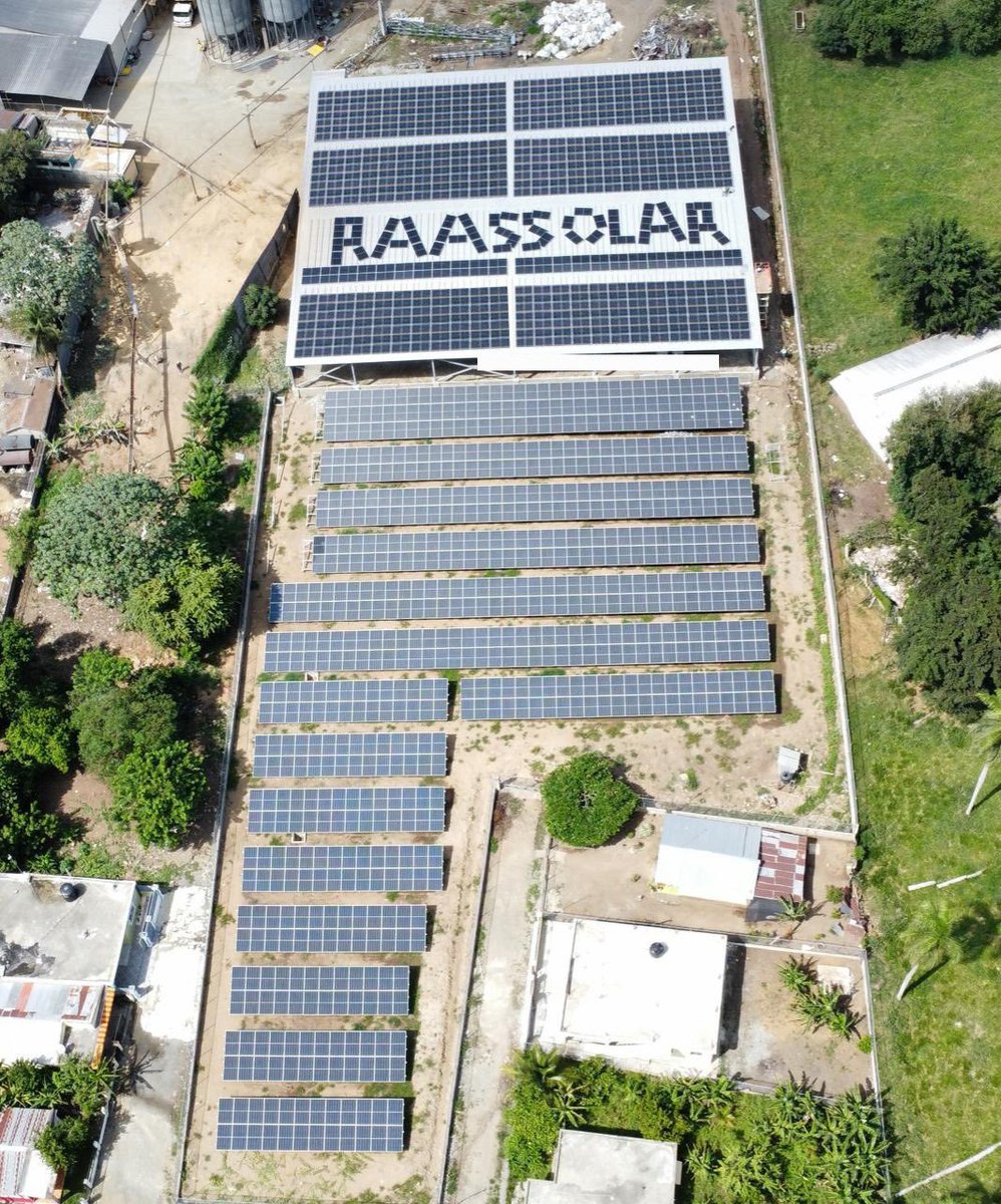 CarlosFGM's tweet photo. Nuestro equipo de #raassolar , siempre creativo . Dispuesto hacer cosas diferentes en este 2023! . #elsolsaleparatodos https://t.co/1M2FF8RSyj