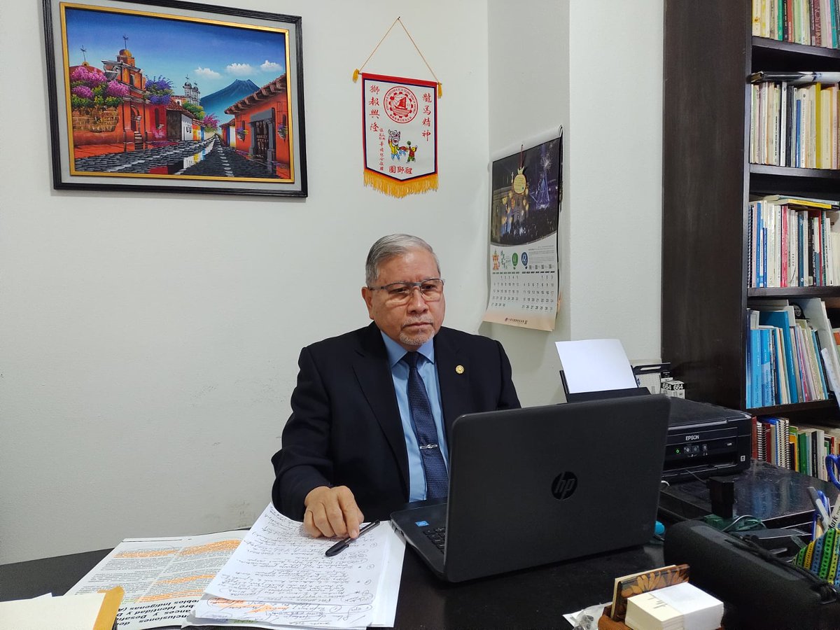 OsmundoPonce's tweet photo. Es un gusto participar en el conversatorio virtual:

"La deuda pendiente, avances y desafíos sobre el cumplimiento del Acuerdo sobre Identidad y Derechos de los Pueblos Indígenas".

Es organizado por el Instituto Holandés para la Democracia Multipartidaria (@nimdgt). https://t.co/7dzC9vLtHw