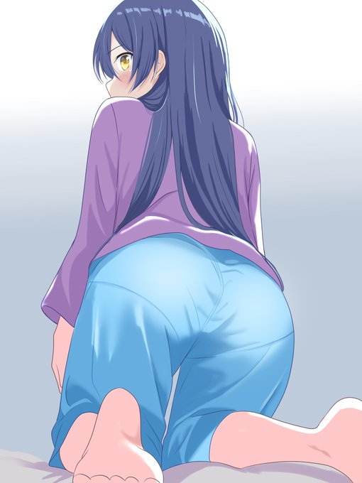 海未ちゃんと部屋着とパンティライン 