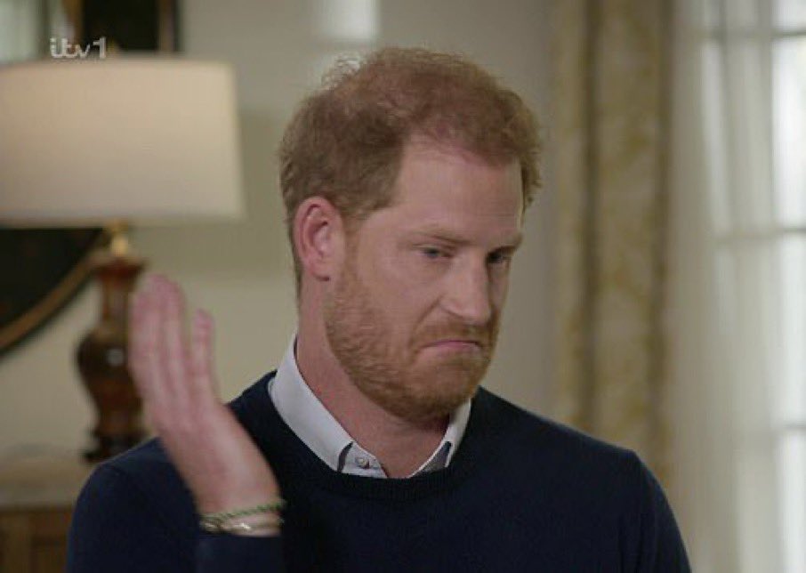 Canellelabelle's tweet photo. The desperation has truly set in for harry. they are cut off &amp; ignored. Now he is resorting to publicly backmail his family to accept reconciliation on his term or he will keep trashing them. Dimwit, you have Zero on the RF, but tittle-tattle tales. They arent worried, you are😎 https://t.co/GrNysVNICz