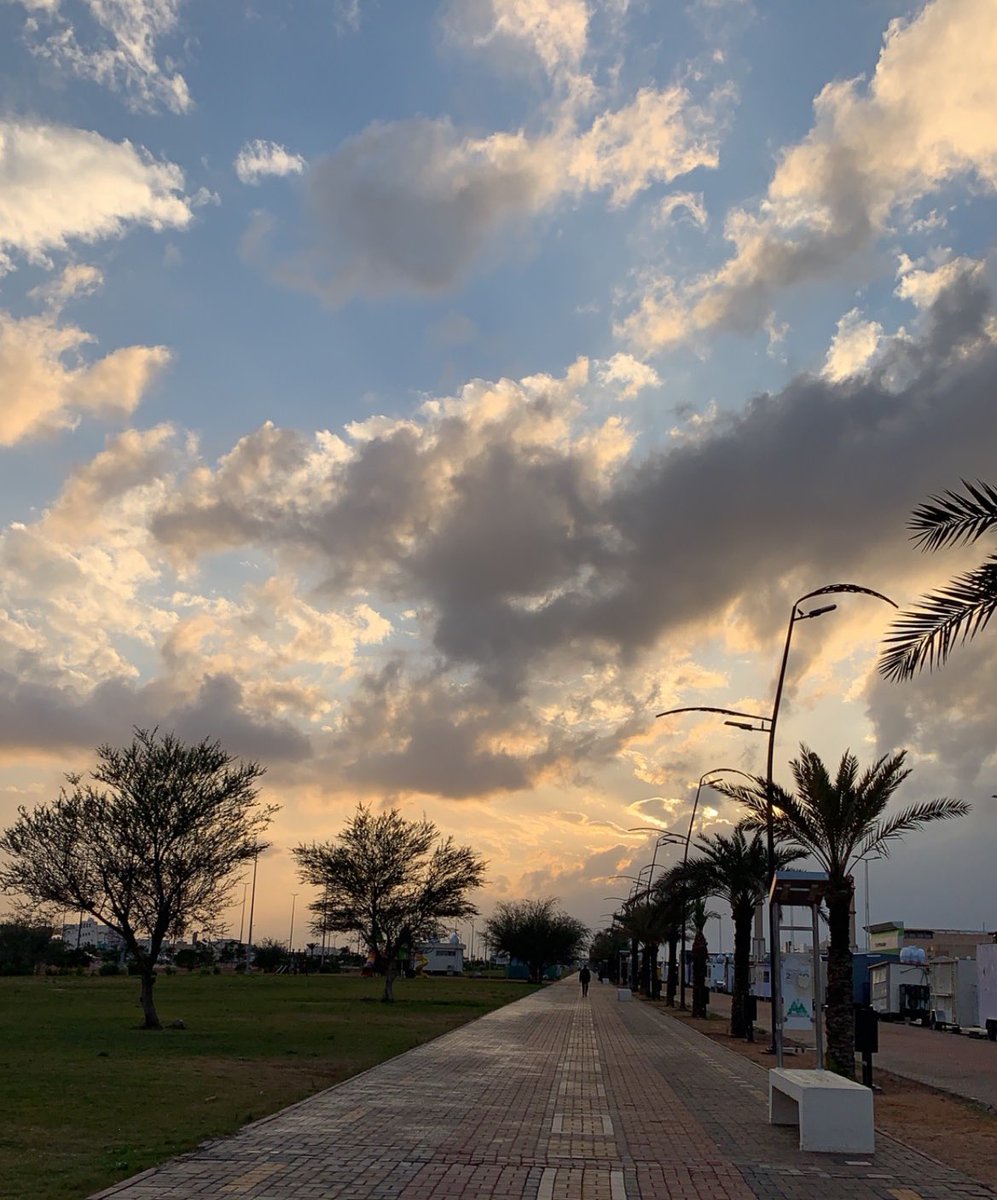 hail_guide's tweet photo. #حائل تجعل من هو متعكر المزاج مسفهلاً مرتاحاً مبسوطا . https://t.co/mZCuTNSslx