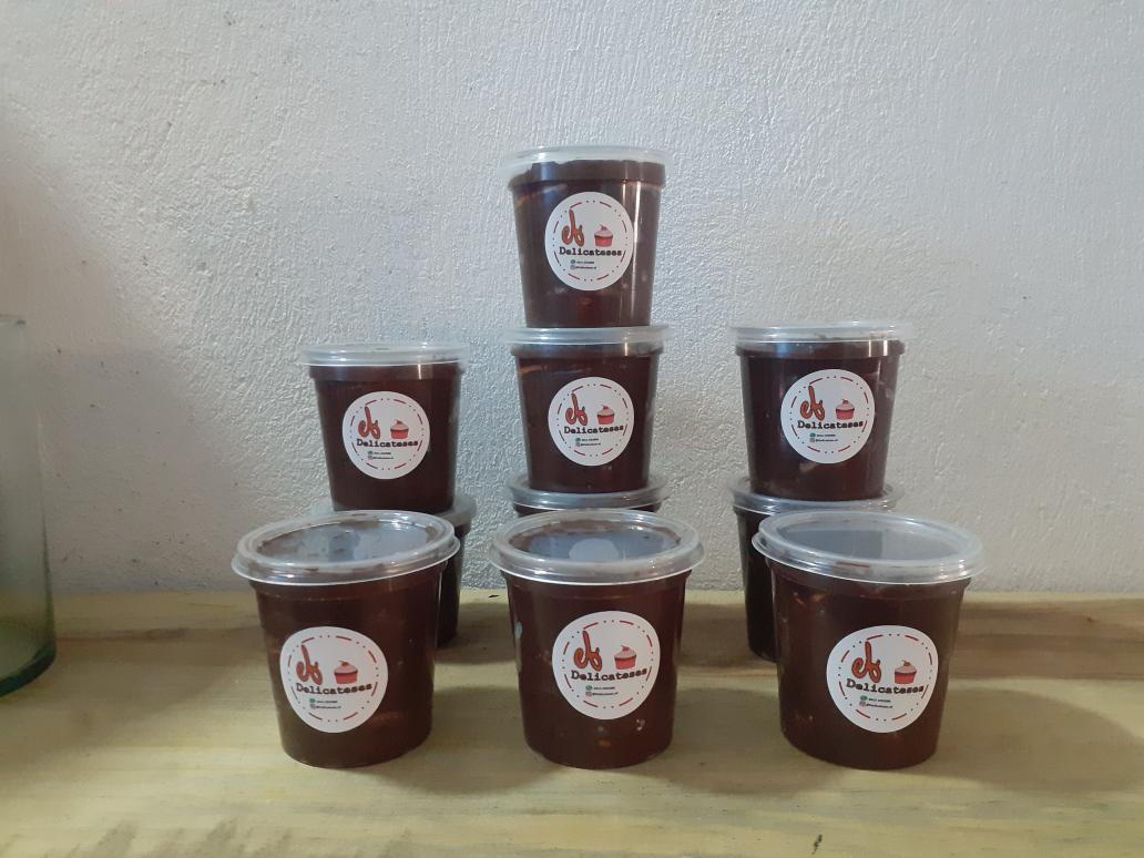 E_Francop's tweet photo. Que este año nos vaya muy bien en nombre de Dios. Cumaná volvimos con nuestras Mini Marquesas en esta oportunidad tenemos de chocolate. #cumana #cumaná #marquesas #delicateses.ef https://t.co/XPCpW50Fdx