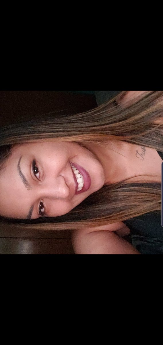 beacamargoo's tweet photo. É que eu ainda souuuu, AQUELE ASSUNTO ��🎵🤐🤫 https://t.co/HrlB135tON