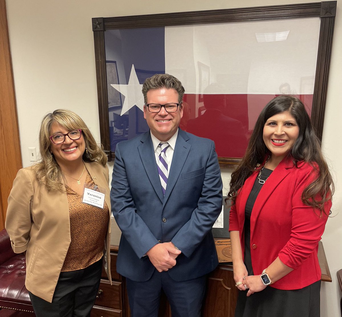 It’s been an inspiring and fulfilling experience to be a part of Advocacy Day. Thank you Representative DeWayne Burns for meeting with us! ⁦<a href="/ChristyRWatley/">Christy R Watley</a>⁩ ⁦<a href="/tepsamark/">Mark Terry</a>⁩ ⁦<a href="/TEPSAtalk/">TEPSA</a>⁩ #Weleadtexas