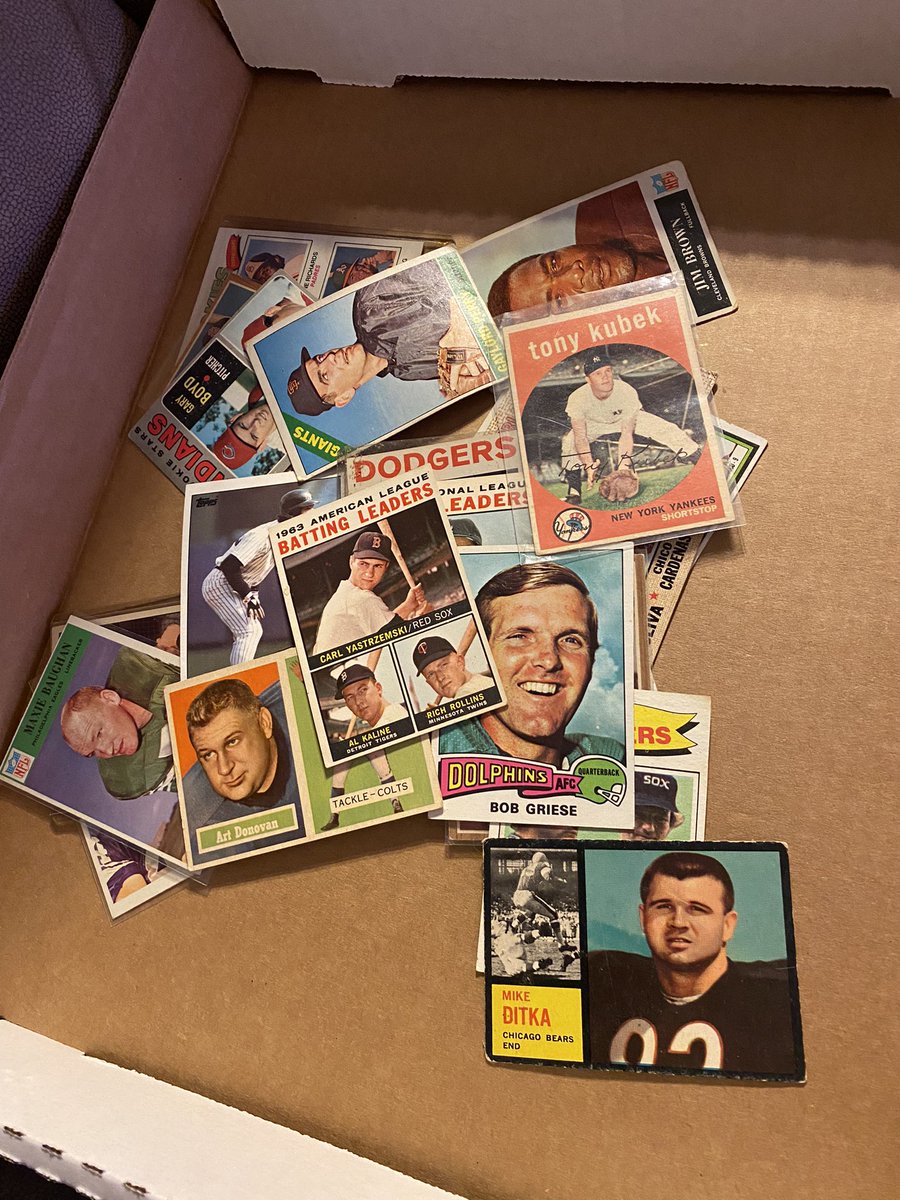 OriginalPSP's tweet photo. The best cards found so far today… one good one for every 1,000 or so processed. Better look later. https://t.co/MdzeEzWY3y