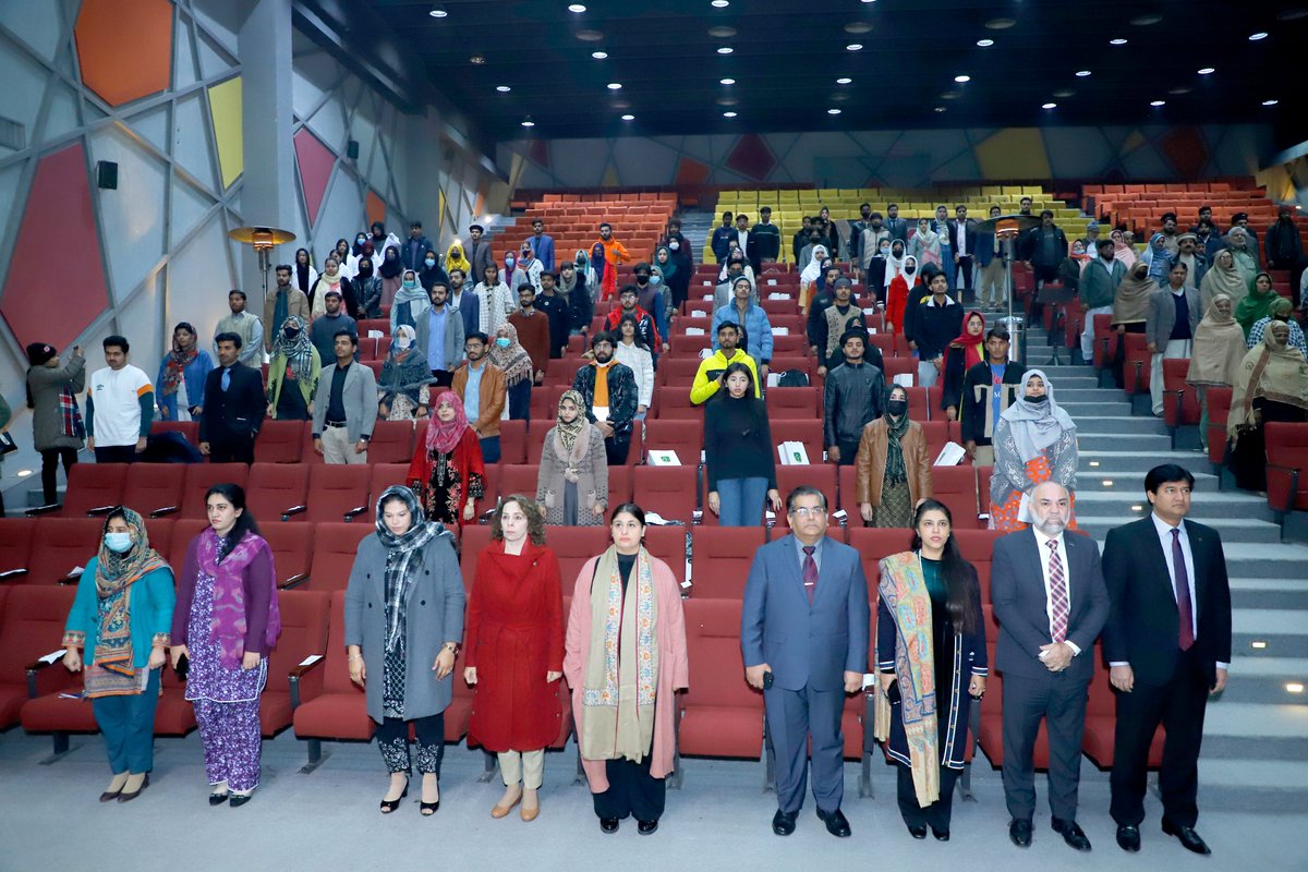 rlmc_official's tweet photo. Rashid Latif College of Pharmacy organized Orientation of Batch 2023. The orientation ceremony for the new pharmacy students was a resounding success.
#RLMC #RLCP #Orientation2023 #NewBatch #Batch2023 #PharmacyStudents https://t.co/8sSkIpHGSP