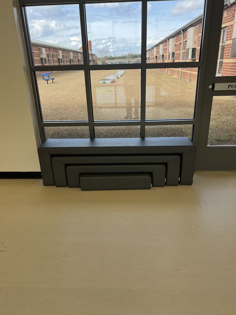 Sandhills Elementary School tweet media