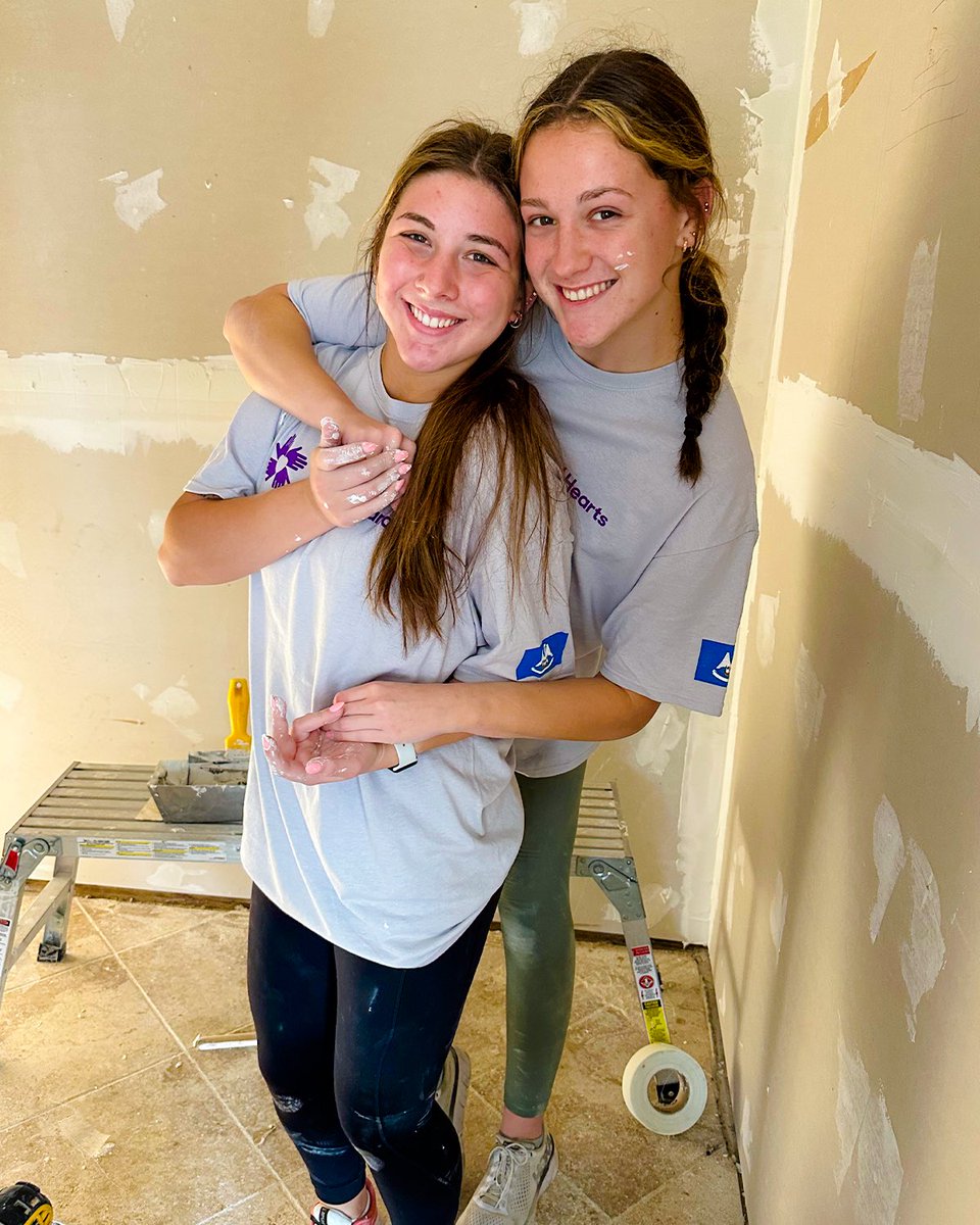 BaylorFutbol's tweet photo. Some of our girls spent the week in LaPlace, Louisiana on a mission trip with BU Sports Ministry!!

We LOVE giving back 🫶

#SicEm 🐻 | #FaithFamilyFutbol ⚽️ https://t.co/CP2Xifxr52