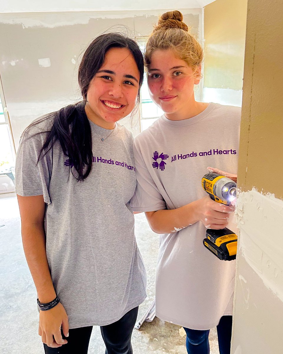 BaylorFutbol's tweet photo. Some of our girls spent the week in LaPlace, Louisiana on a mission trip with BU Sports Ministry!!

We LOVE giving back 🫶

#SicEm 🐻 | #FaithFamilyFutbol ⚽️ https://t.co/CP2Xifxr52
