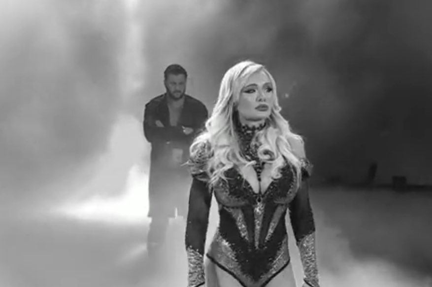 xavier21240541's tweet photo. It’s Friday Night #SmackDown you know what that means @realKILLERkross @Lady_Scarlett13 TickTock ❌⏳⏳⏳❌ Fall and Pray #KarrionKross #scarlettbordeaux #WWE @WWE #domsday #TripleH #RoyalRumble https://t.co/dMNhHWLiSe