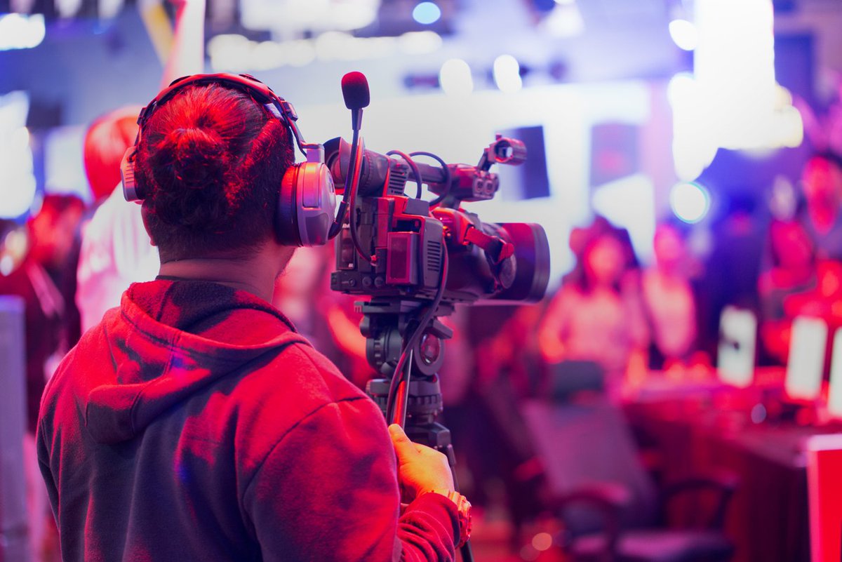 CreativeGroupIn's tweet image. The audiovisual revolution is here! Have your needs changed when it comes to event technology? Read more about new possibilities in this MeetingsNet article: bit.ly/3kfZReI

#AudioVisualProduction #AVTrends #LetsThrive