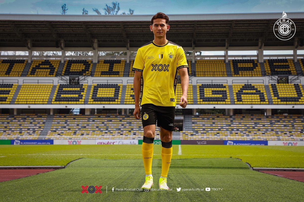 edymohdnoor's tweet photo. Perak FC sign hadi fayyadh, aku hanya mampu bagi gambar dengan kuasa editing #lightroom #xoxmalaysia #onexox #perakfc https://t.co/nEeUm2YL3F