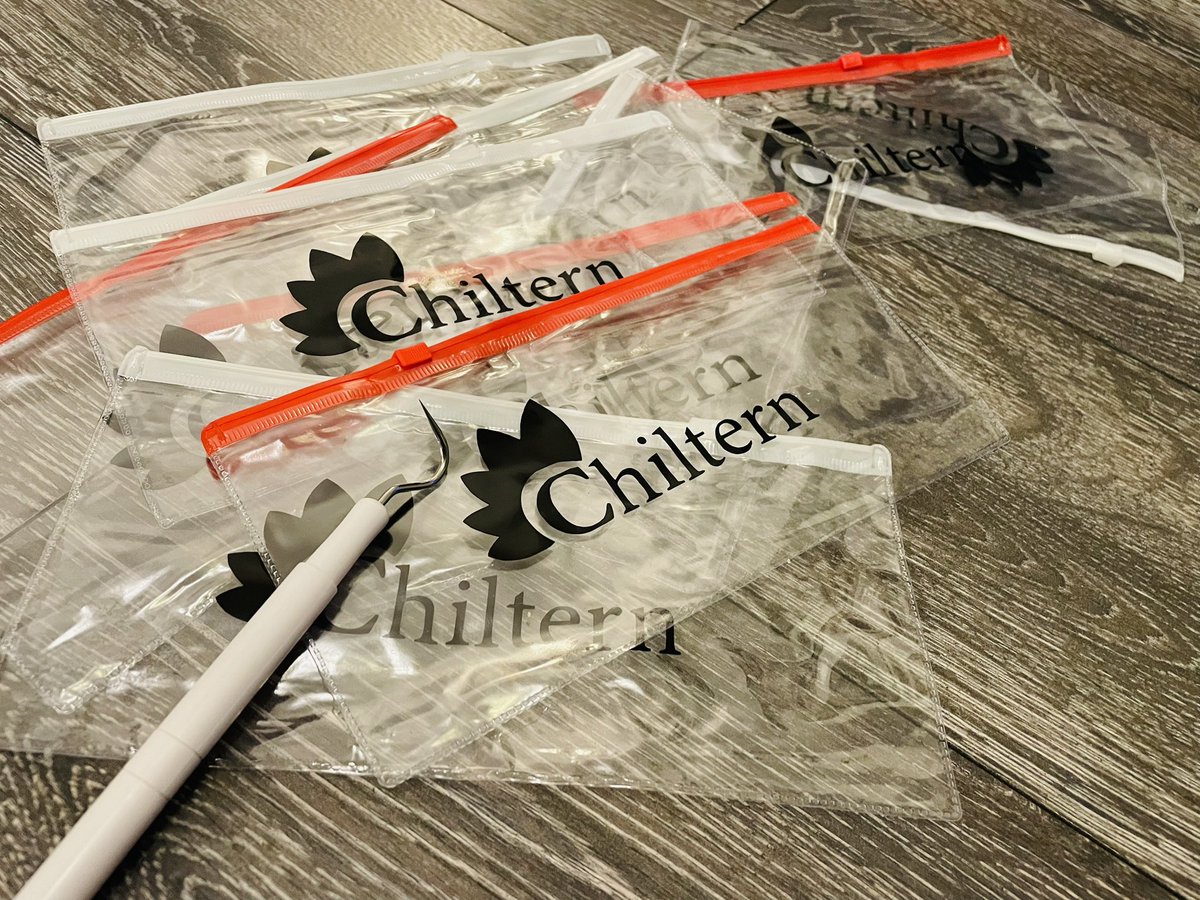 cheryl_B_CTSH's tweet image. Team work makes the dream work #conferenceprep putting the shift in with my @CTGtraining family @ChilternTSH