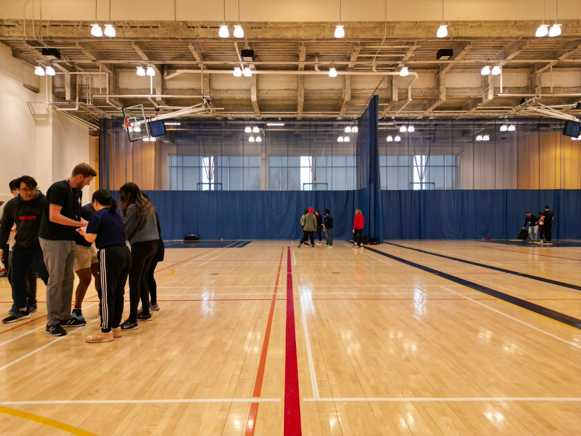 SmithQueensMBA's tweet photo. This week, our incoming #AMBA students stepped outside the classroom to partake in the customary #SmithChallenge from Fit to Lead.
The class was split into groups that rotated through five stations, all with a focus on creating effective, high-performing teams. https://t.co/Ndv3jMwHxh