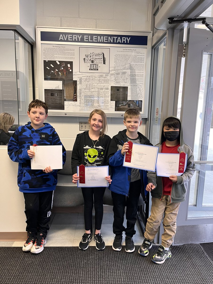 Wow! What a way to represent #bpsne! Ss @LLawrenceElem and @Avery_Tigers placed in the National Fermi math competition. Two teams from LL placed 1st in their divisions and a team from Avery got 2nd! It took grit, collaboration, and critical thinking for this project. So proud!