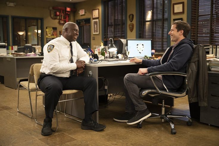 trechosdeb99's tweet photo. Brooklyn Nine-Nine continua sendo uma das melhores séries já criadas https://t.co/zvZtNbz6Tv