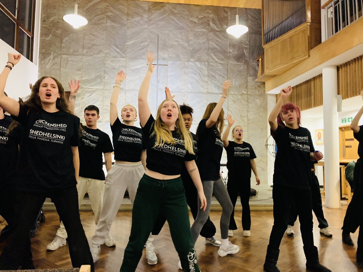 We cheer the Finnish-British youth music theatre project OneShed - their new show is touring the UK and Finland in January.  The preview at the <a href="/Lontoonkirkko/">Lontoon merimieskirkko</a> was brilliant &amp; uplifting! Wishing you an excellent tour! 
<a href="/ShedHelsinki/">ShedHelsinki</a> <a href="/CHICKENSHED_UK/">CHICKENSHED</a> <a href="/ElisaOyj/">Elisa</a>