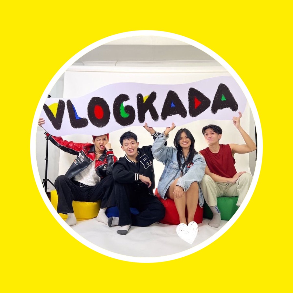 ocampo13_ocampo's tweet photo. @kyoquijano @luigipacho @KarlZarate @benedict_cua @NoahManalac @Thisaintmel @danimaganduh @AraPeeee @rozelbasilio_ @arahvirtucio @MarsLovesPurple @phamswing โค๏ธ๐๐๐
#VlogkadaFridayโค๏ธ๐๐๐
watch na guys๐wag magpapahuli SA bagong vlog Ng #Vlogkada๐๐๐โค๏ธ https://t.co/To71r51l9G