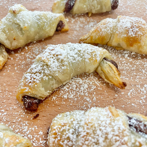 Fromunderapalmt's tweet photo. You're Going to Love This Easy Nutella Croissant Recipe😀 - https://t.co/X9QY57Yx7k https://t.co/we7GS1Aj5D
