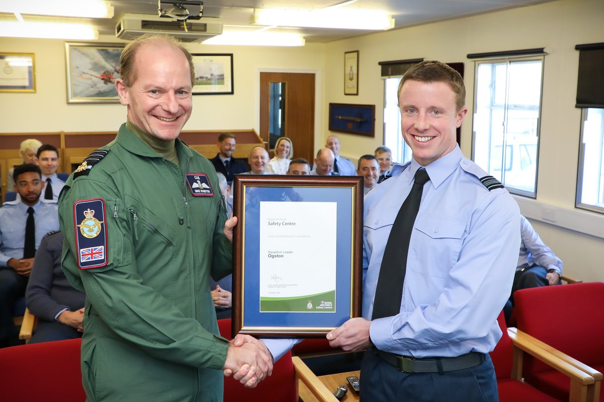 A <a href="/rafredarrows/">Red Arrows</a> pilot whose jet was damaged in a bird strike has been recognised for safely landing the aircraft.

The glass in the cockpit was smashed in the incident, sending shards &amp; bird remains inside the jet, hitting Sqn Ldr Ogston on the head. More: bit.ly/3GtV8NK