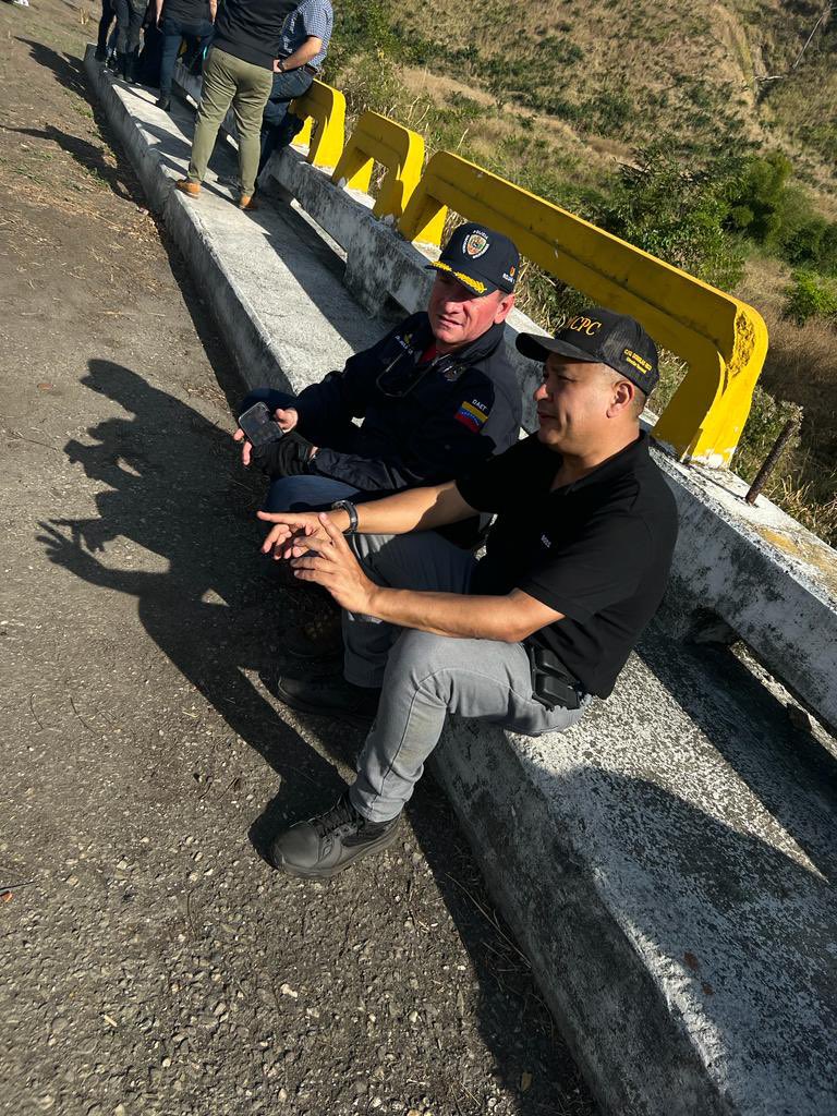 Douglas Rico tweet media