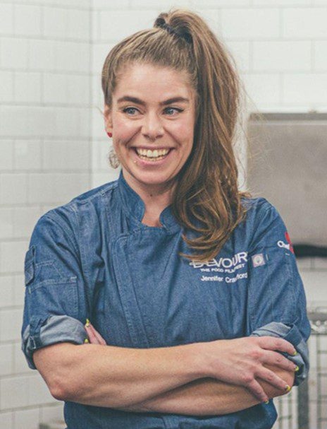 Jennifer E. Crawford - the 2019 winner of Master Chef Canada - has been working to renovate a mid-nineteenth-century farmhouse. We had the opportunity to catch up with Jennifer and chat about their kitchen renovation and designing the space: elmirastoveworks.com/elmirastovewor…