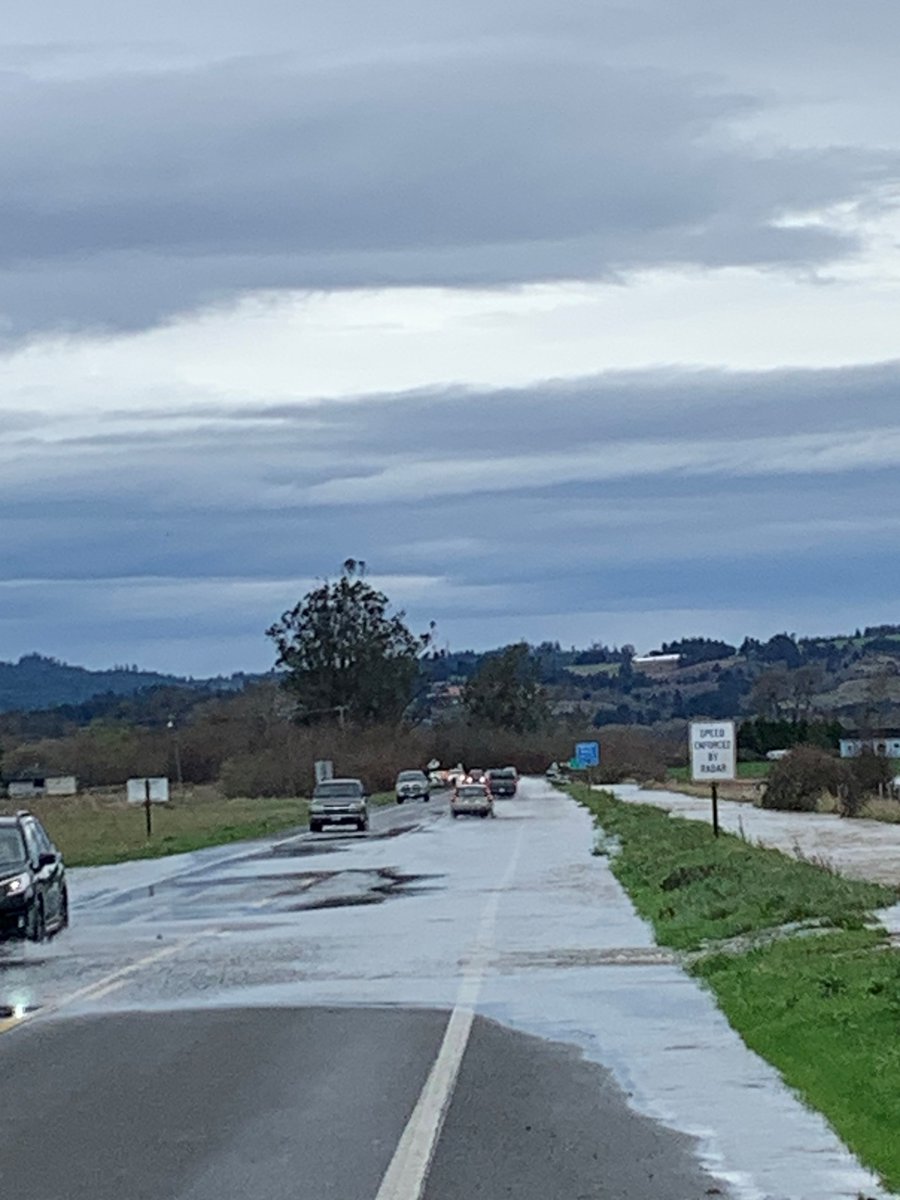 CaltransDist1's tweet photo. Heads up to Ferndale/#Route211 users: The highway is seeing some standing water near town. Please SLOW DOWN in the area. Crews are optimistic the road will remain open. Follow for updates. Visit https://t.co/faudYOtp7p for the latest road conditions. #humboldtcounty @CaltransHQ https://t.co/RS7vWqAiTa